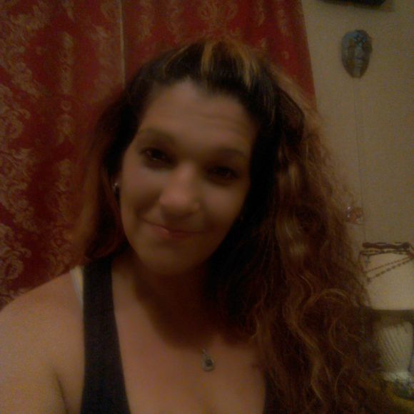 Meet your Posher, Sabrina - Picture 1 of 1